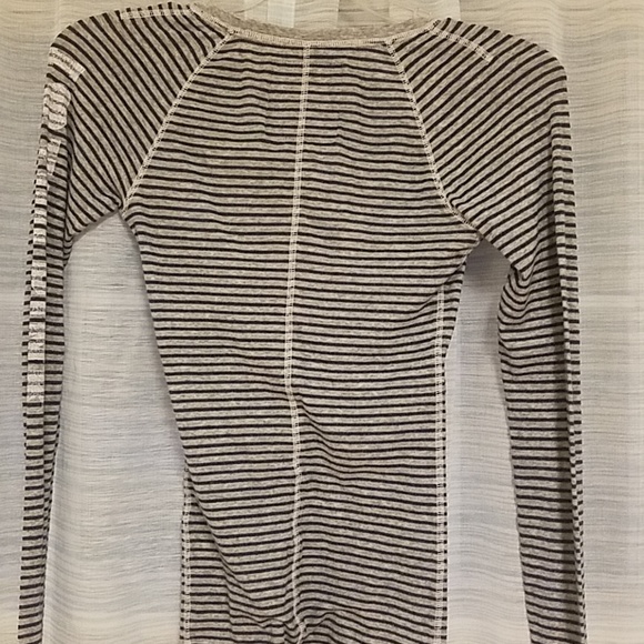 FLASHππPINK ππVictoria's Secret ππM Teeππ - Picture 6 of 8